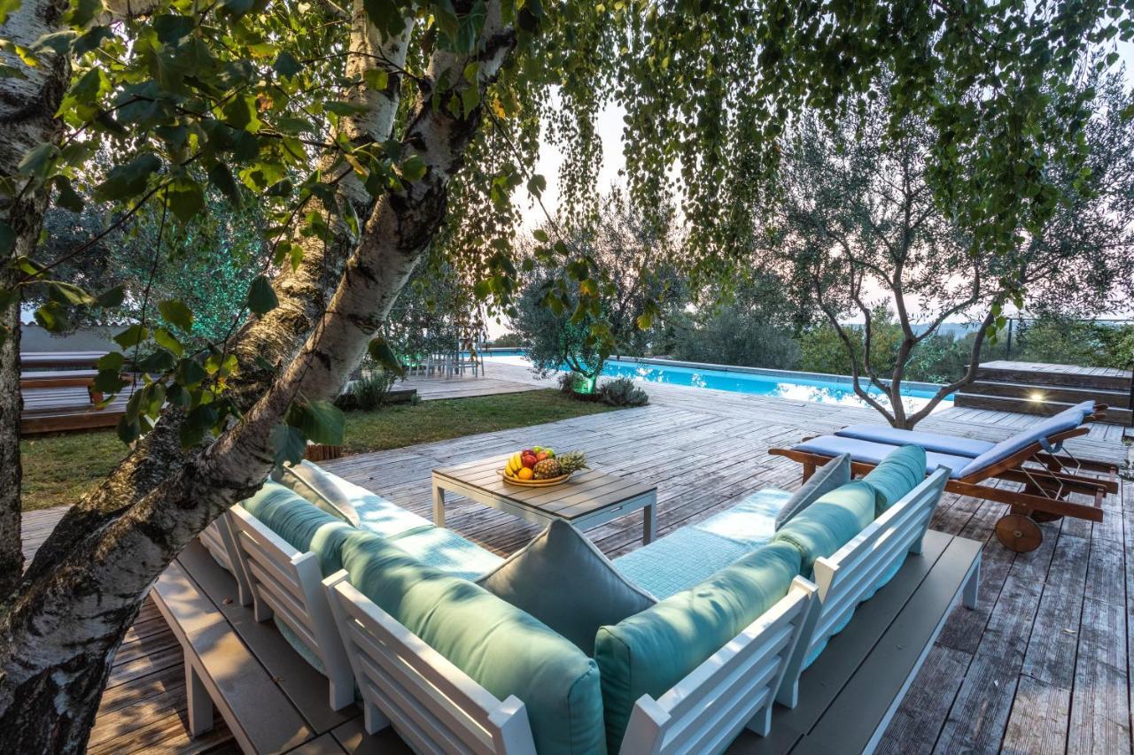 Villa Emi Zgornje Skofije Ngoại thất bức ảnh