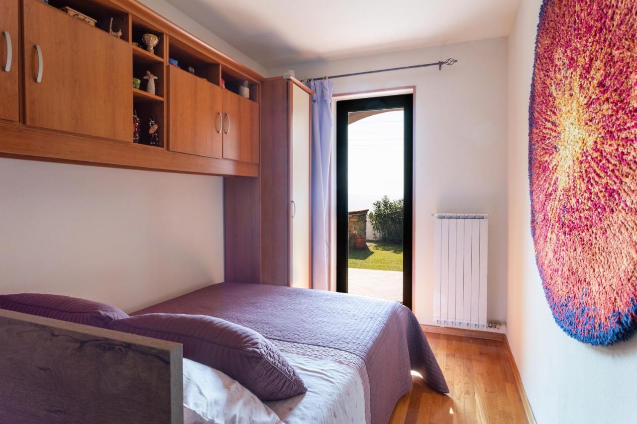 Villa Emi Zgornje Skofije Ngoại thất bức ảnh