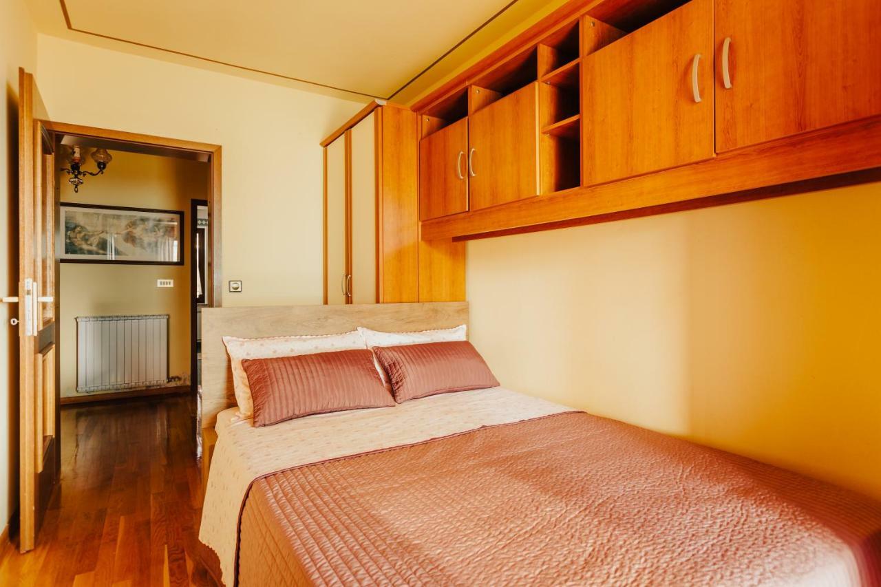 Villa Emi Zgornje Skofije Ngoại thất bức ảnh